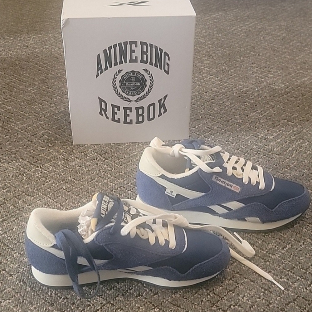 Reebok Blue and White Sneakers - Picture 4 of 8